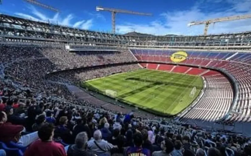 برشلونة يفتتح مرحلة كروية جديدة بعد إتمام أعمال تطوير ملعب كامب نو